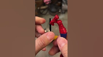 How to swap feet on New Marvel Legends Spider-Man part 1