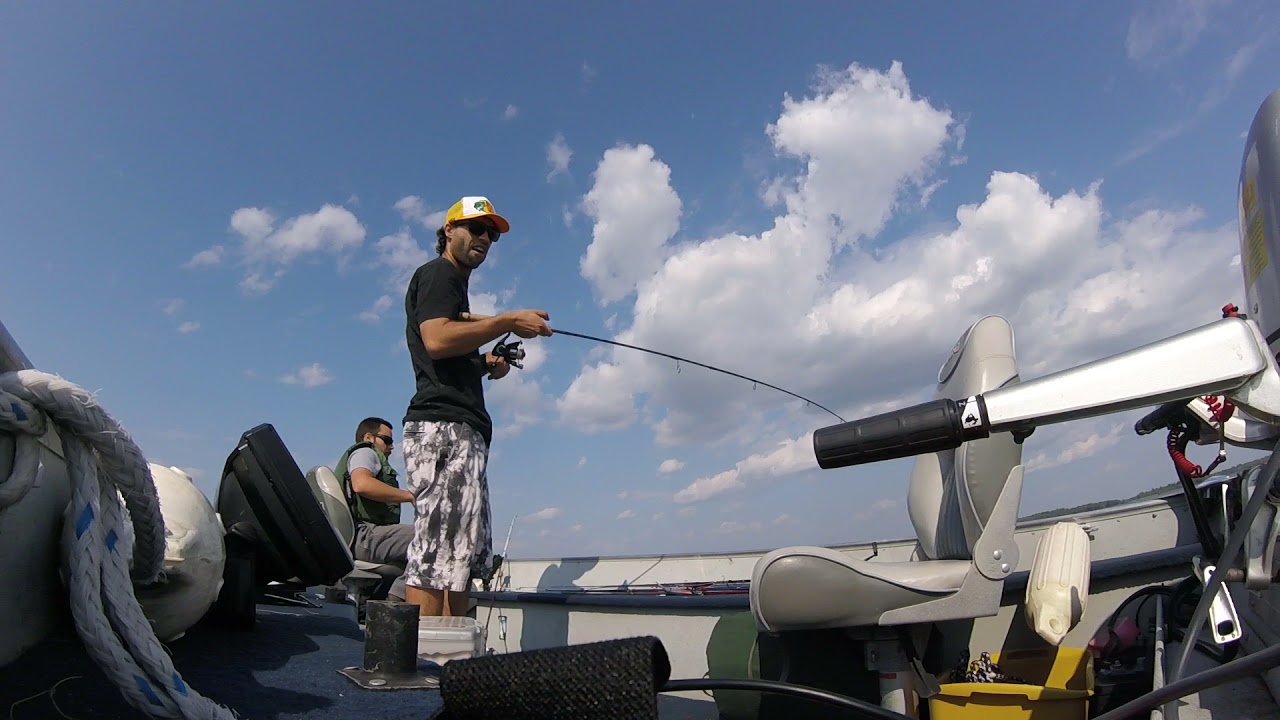 walleye fishing with an old school trolling method