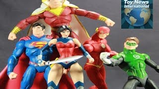 For a full gallery of images these figures head over to
http://www.toynewsi.com