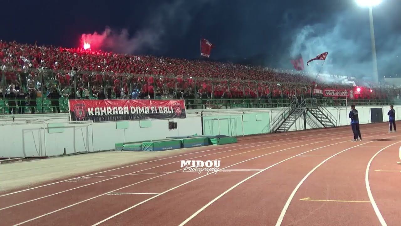 أهازيج أنصار اتحاد العاصمة / الداربي أمام مولودية الجزائر ملعب مصطفى تشاكر