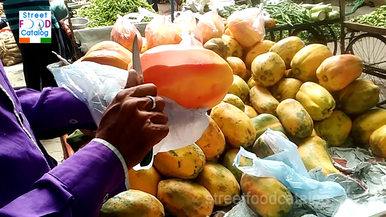Easy way to Cut Papaya | How to Eat Papaya | Amazing Papaya Cutting Skills | Street Food Catalog