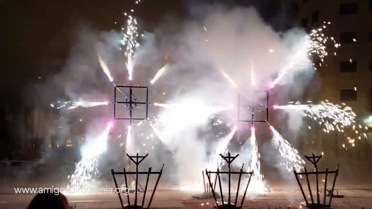 Correfocs cierre Fiestas Patronales Alboraia Valencia 2025 Dimonis del Avern