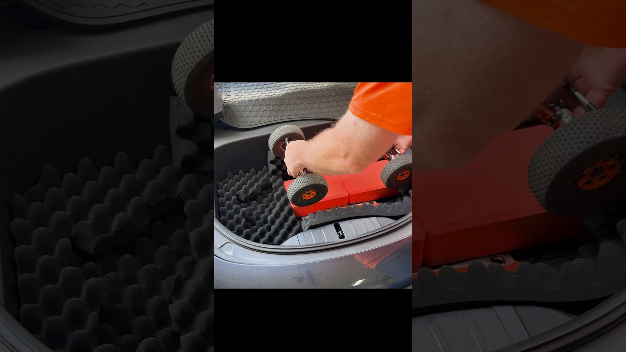Never Underestimate the Frunk #rccrawl #rccrawling #rccrawler #rccrawlers #frunk #rc #rccar