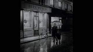 Black and white street photography: Paris, streets and nights.