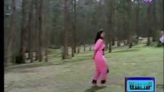 Mella Mella Nadandu from Urimai Geetham - Prabhu & Ranjani