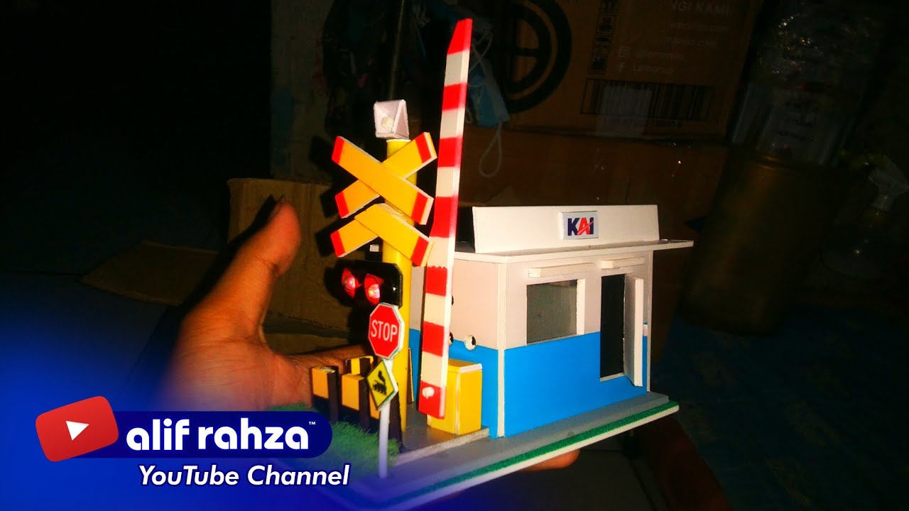 UNBOXING! Mainan Palang Pintu Kereta Api plus Alarm