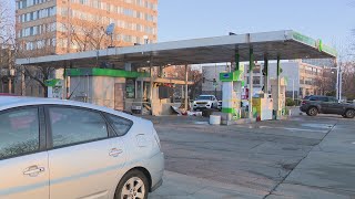 Crash-and-grab thieves steal ATM from River North gas station: CPD