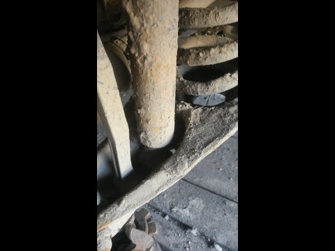 стук задней подвески