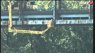 Bridge Repair Likened To Delicate Surgery