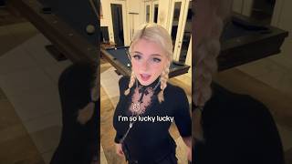 i’m so lucky lucky! #signlanguage #goth #dance #lucky