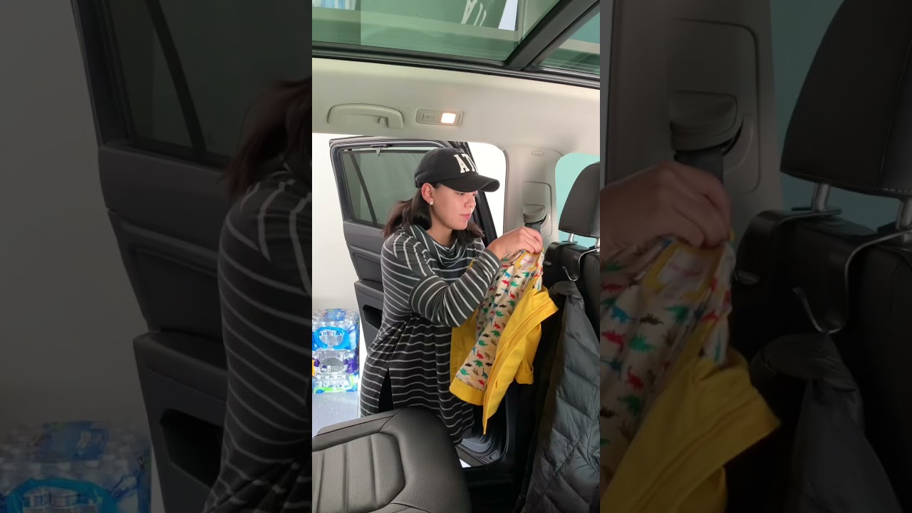 4 stocking stuffer ideas for moms on the go.  www.candidyadi.com/explore  