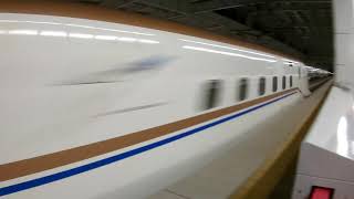超～早っ！北陸新幹線かがやき516号！上越妙高駅を秒速通過( ; ゜Д゜)