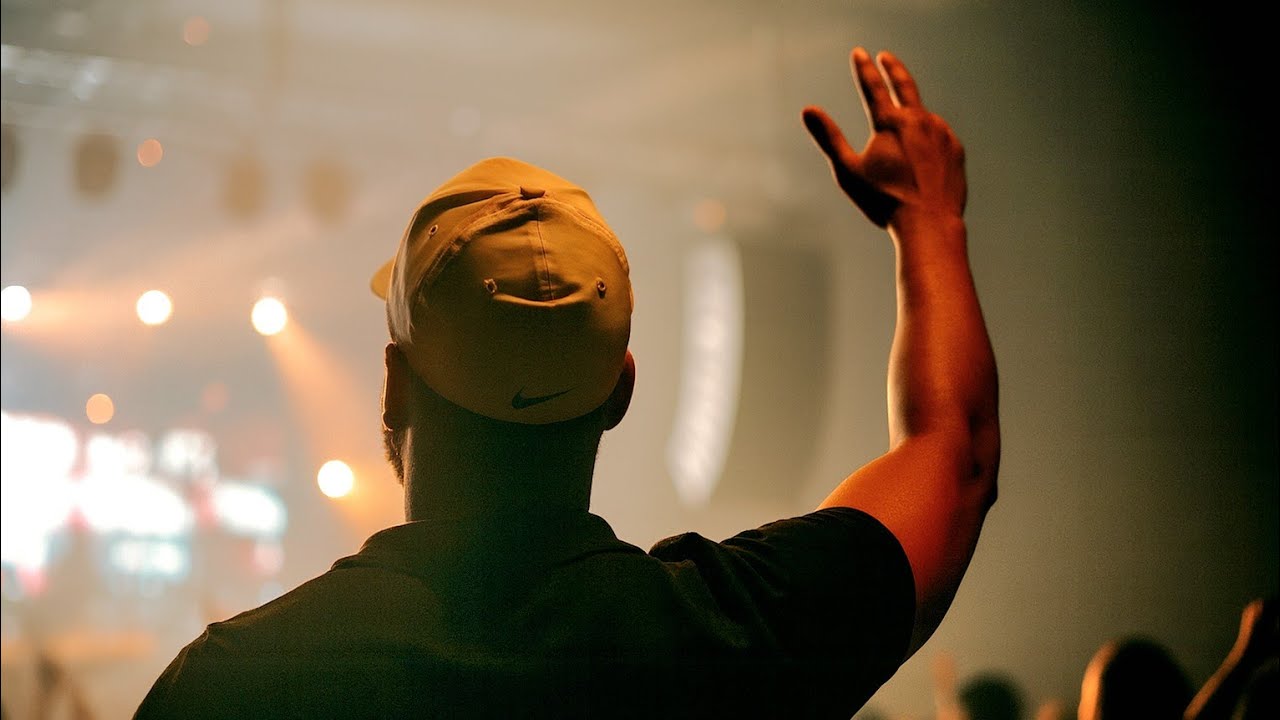 Kevin -  Uctievanie Ješua ( CHVÁLY Mix 2025 )