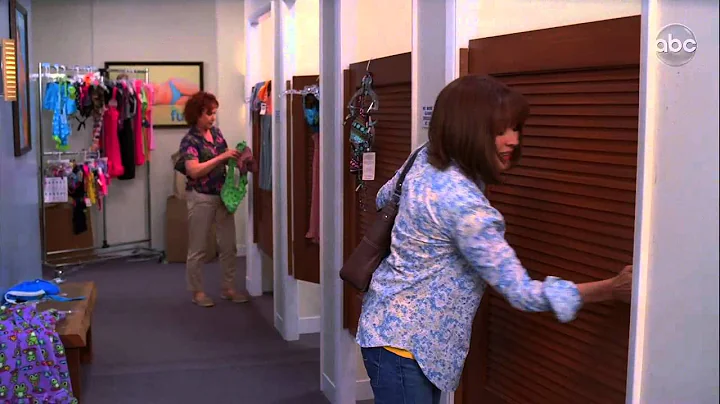 Sue Tries to Find a Swimsuit - The Middle