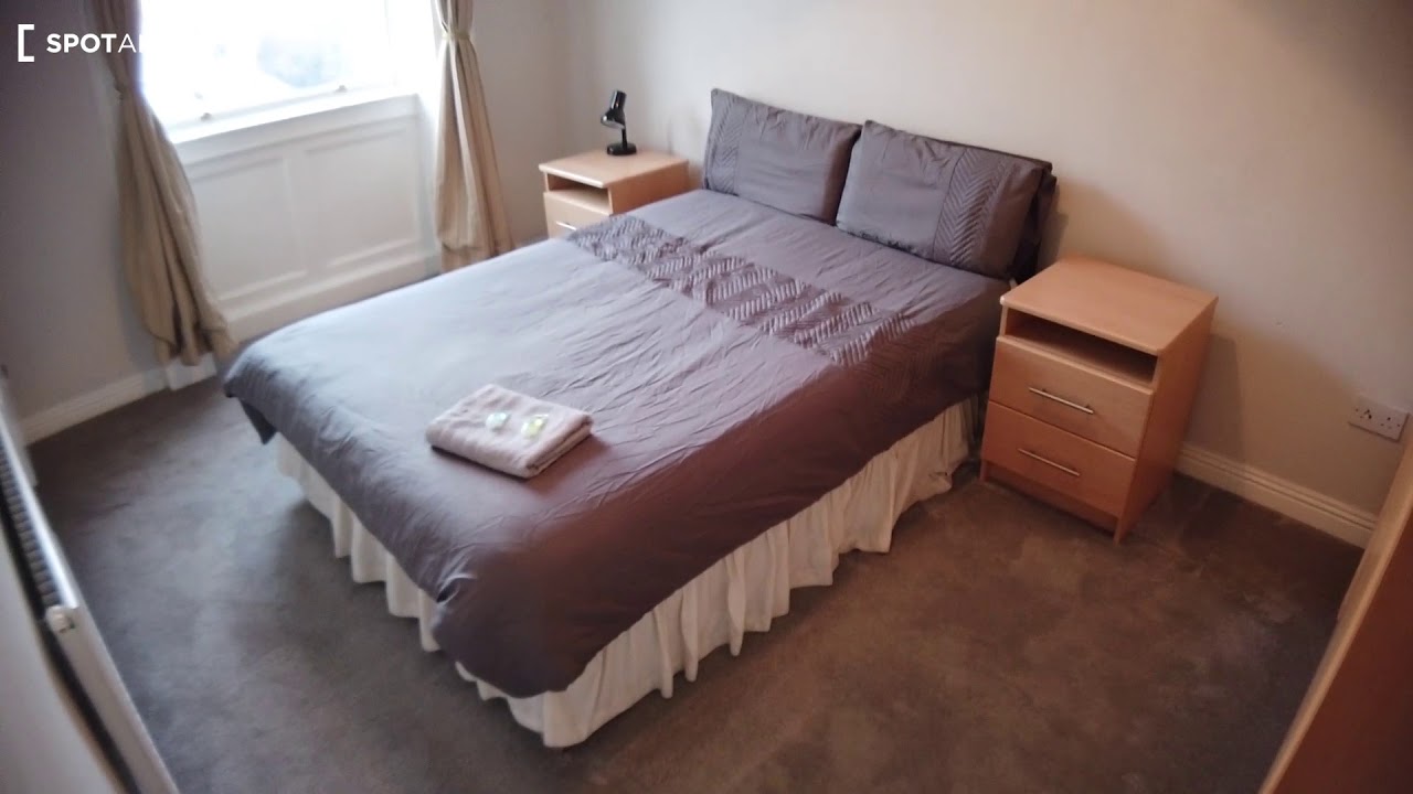 Stylish 1bedroom flat for rent in Broadstone Spotahome (ref 384132