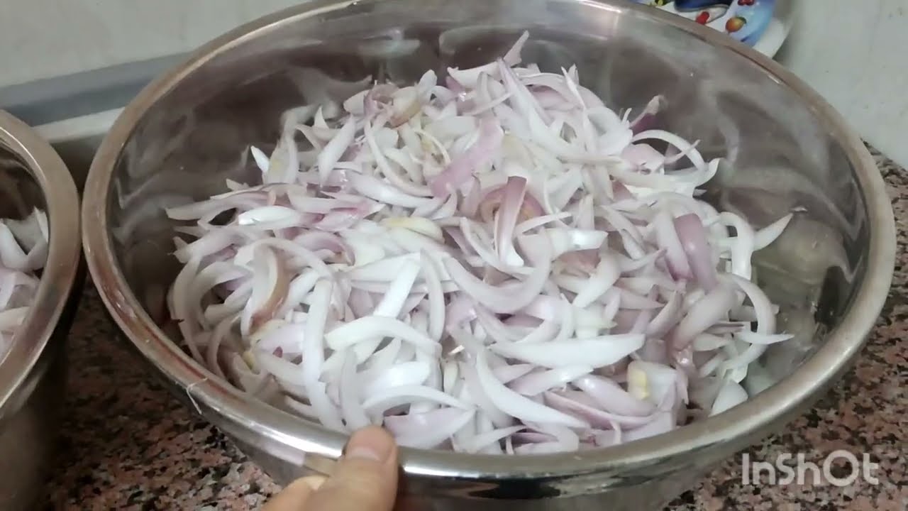 #طريقه تقطيع البصل🧅🧅🧅 لعمل البصل البودر🧅🧅🧅🧅🧅🧅 الجزء الاول 