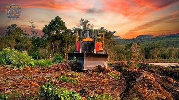 Operations at Once — Unbelievable What This Bulldozer Can Do!