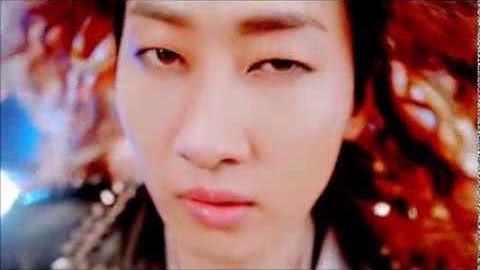 DONGHAE & EUNHYUK - Dança da motinha (MOTORCYCLE)