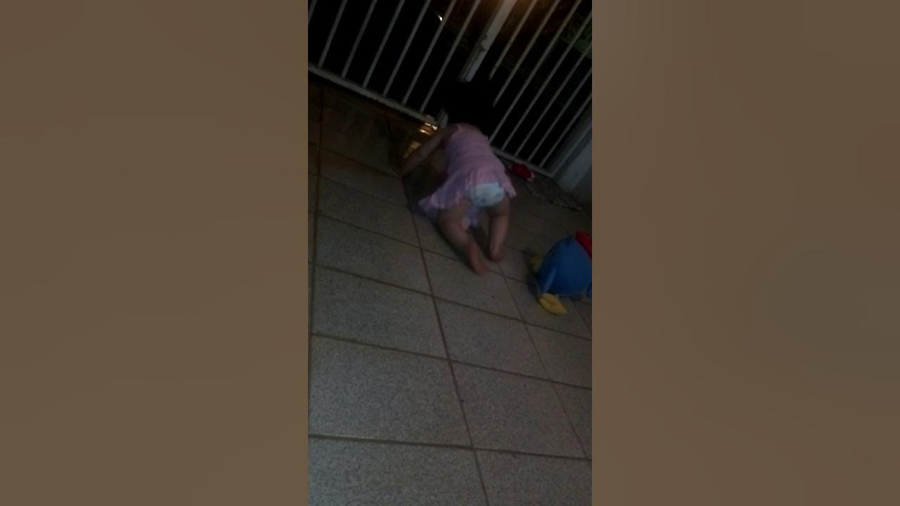 Laryssa dançando funk....kkkk - YouTube