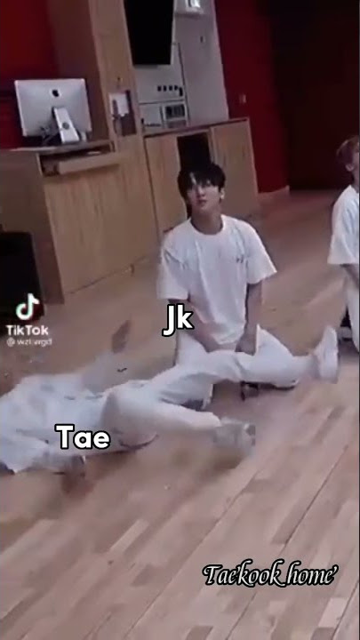 Jungkook being romantic🥵🥴Taekook Just  imagine  video 𝑇𝑎𝑒𝑘𝑜𝑜𝑘 ℎ𝑜𝑚𝑒  #shorts #taekook #vkook