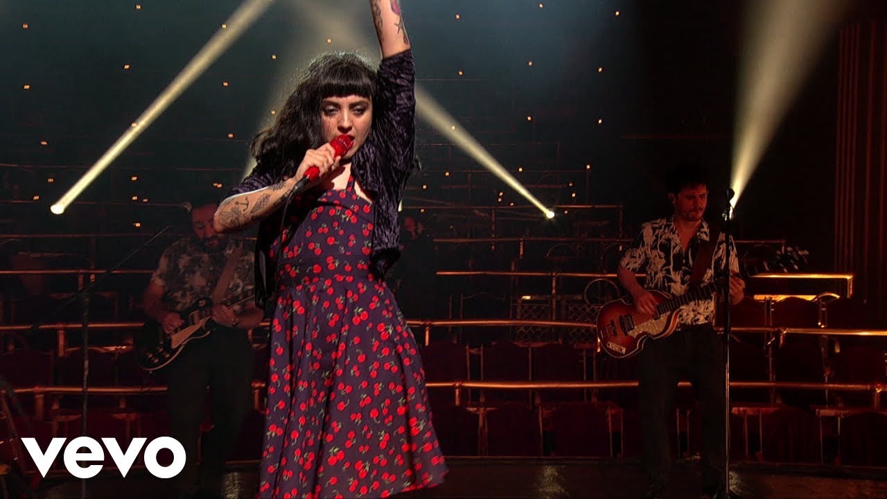 Mon Laferte - Cumbia Para Olvidar (Desde El Teatro Fru Fru)