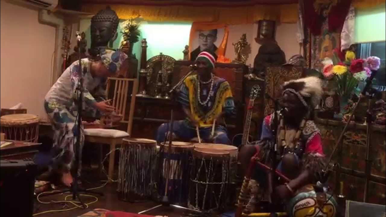 ルオ族の人々の歌 YouTube