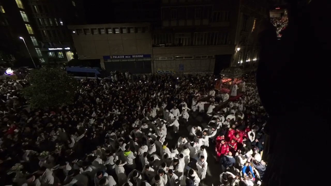 🔥 Sant’Agata a Catania: la salita dei ceroni in Via Cappuccini
