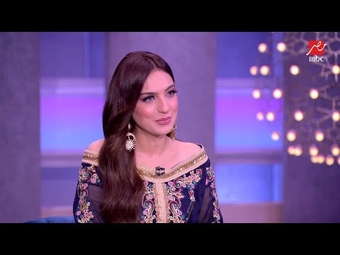 فيفي عبده تعلق على صورة بناتها عزة وهنادي ما شاء الله خمسة وخميسة