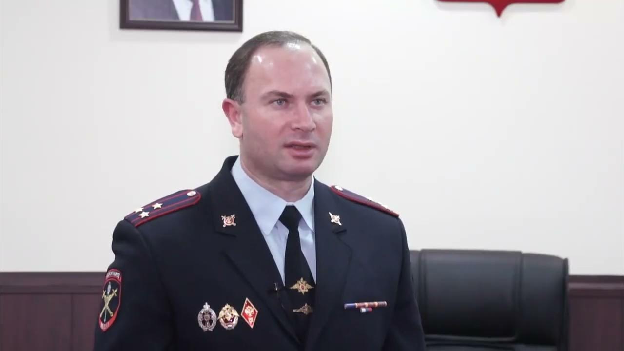 «полицейский сочи полицейский. сочинская полиция. форма полиции в сочи. нино начальник милиции сочи. день полиции в сочи.