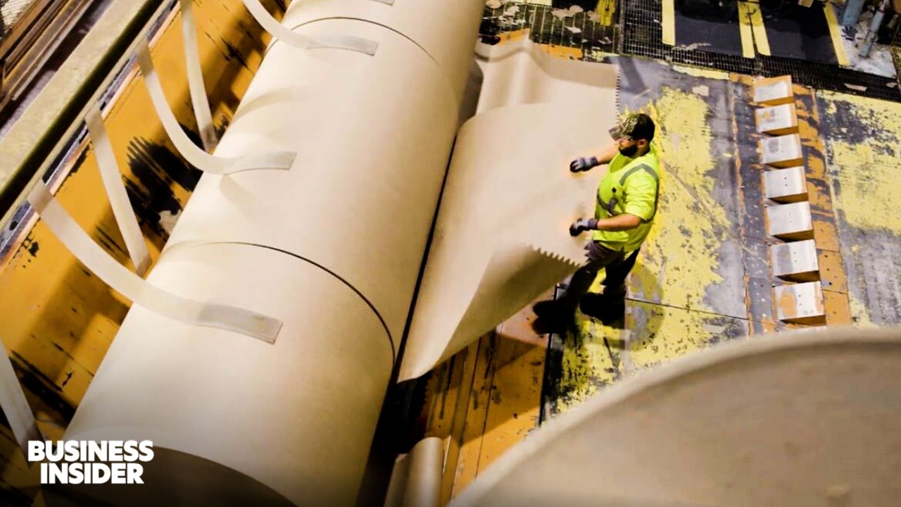 Is the Decline in Cardboard Box Sales a Warning Signal for the Economy?