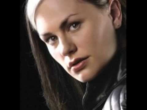 Anna Paquin is so Hot
