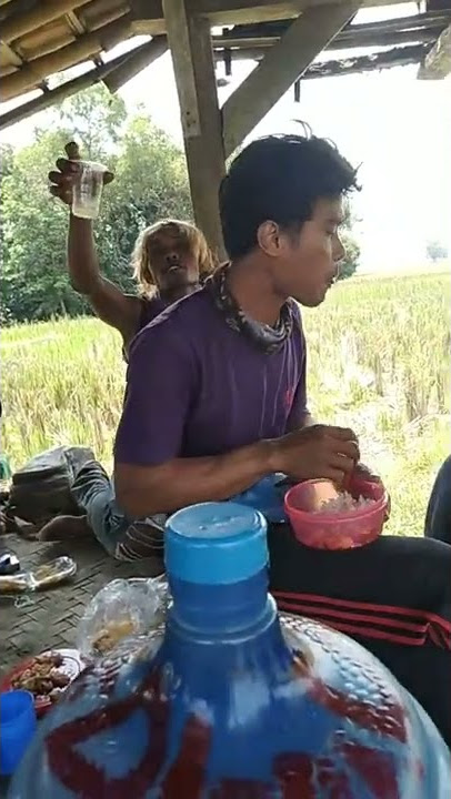 Bagi islam KTP langsung lebaran 🙏🏻🤣🤣🤣
