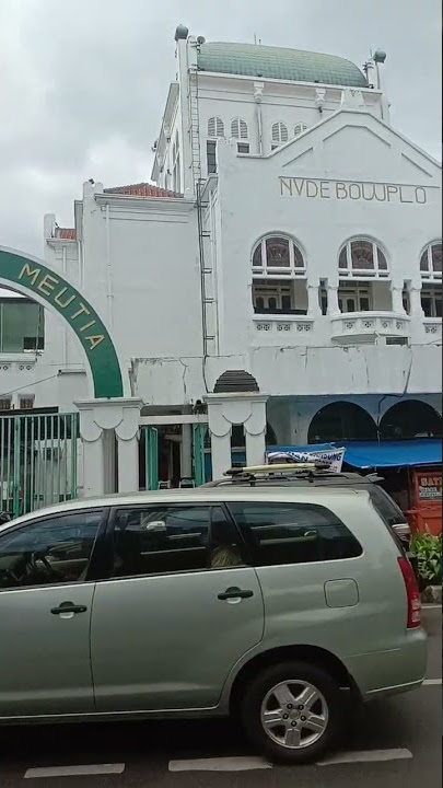 Masjid Legendaris Cut Mutia Sejak Jaman Belanda Daerah Cikini Jakarta👍👍👍