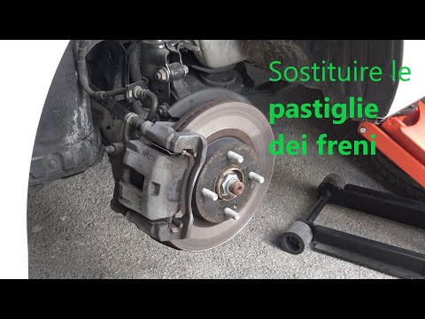 Video: Come sostituire una pastiglia del freno di un'auto (con immagini)