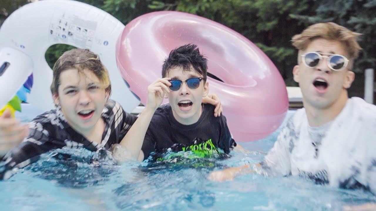 Dominik Łupicki & Mikołaj - Wyświetlenia ft. Koder - YouTube Music