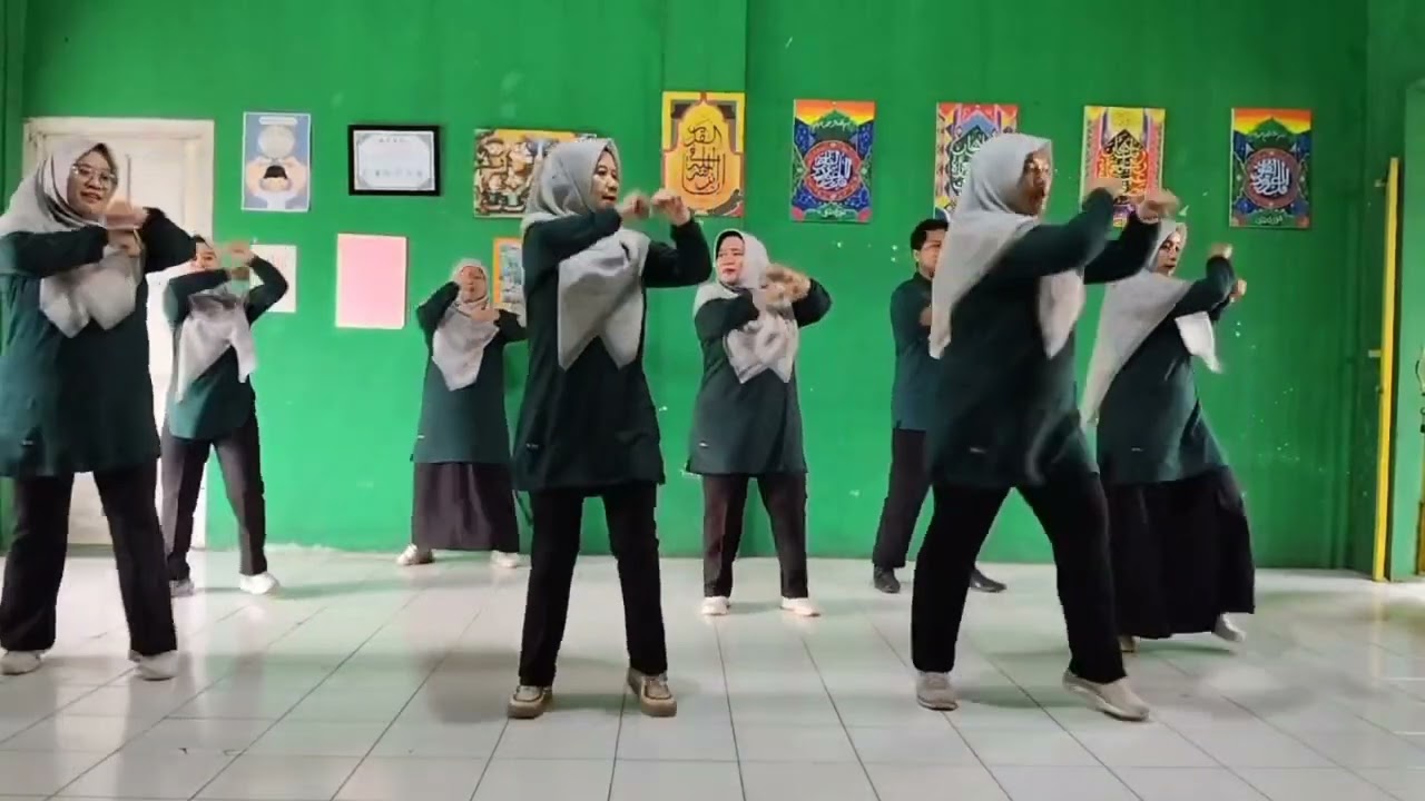 Senam Kreasi TABOLA BALE By.S'PIRSA SD Negeri 1 Sumampir Kecamatan Purwokerto Utara