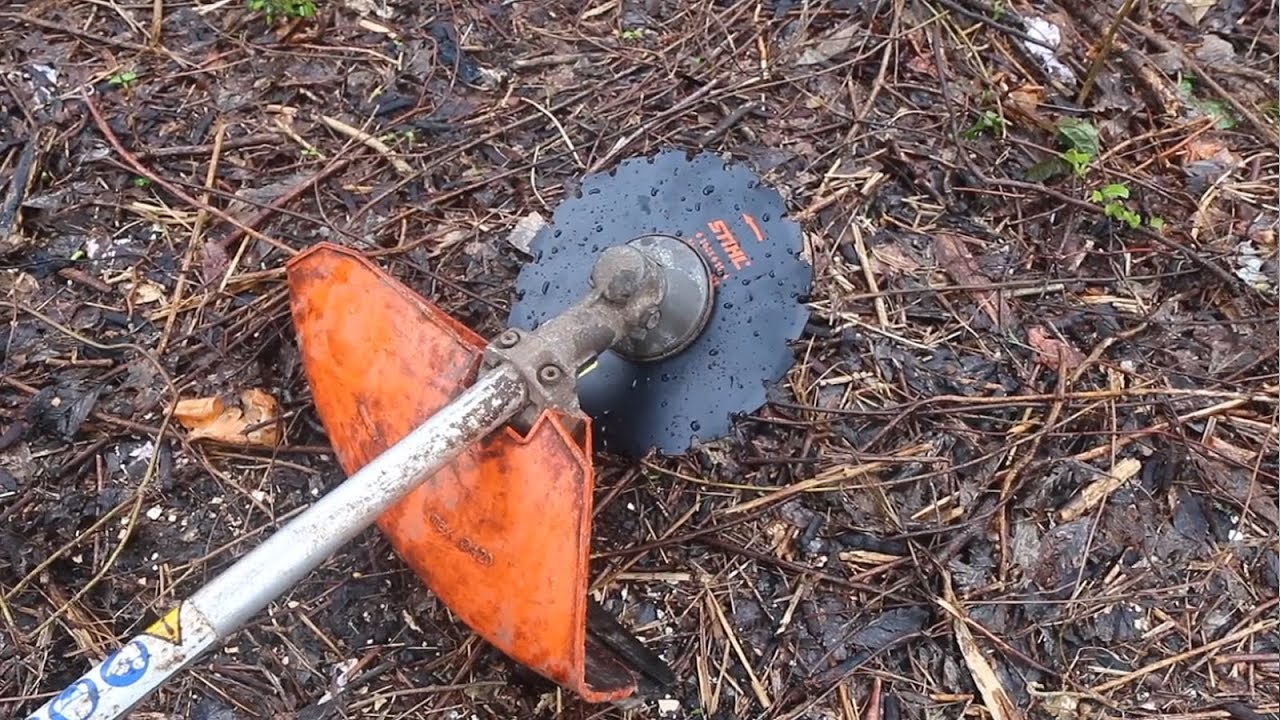 grass trimmer blade attachment