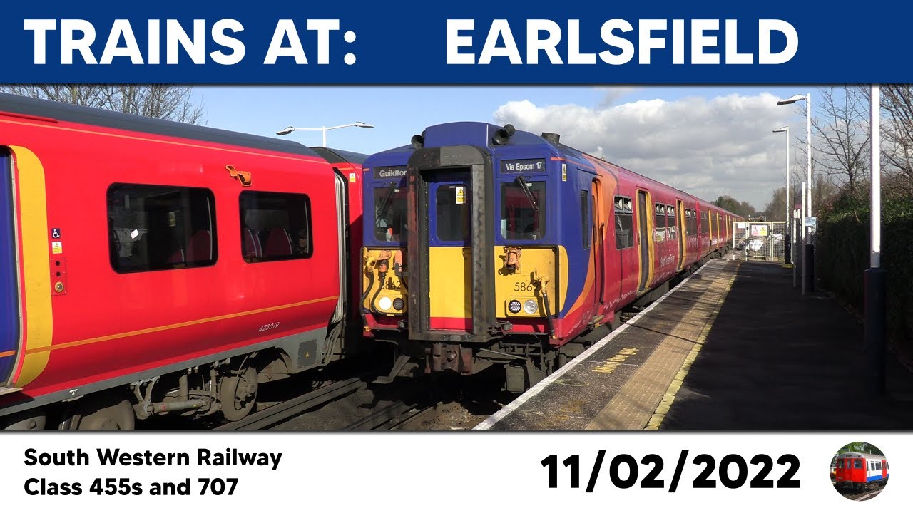 Trains at Earlsfield 11/02/2022