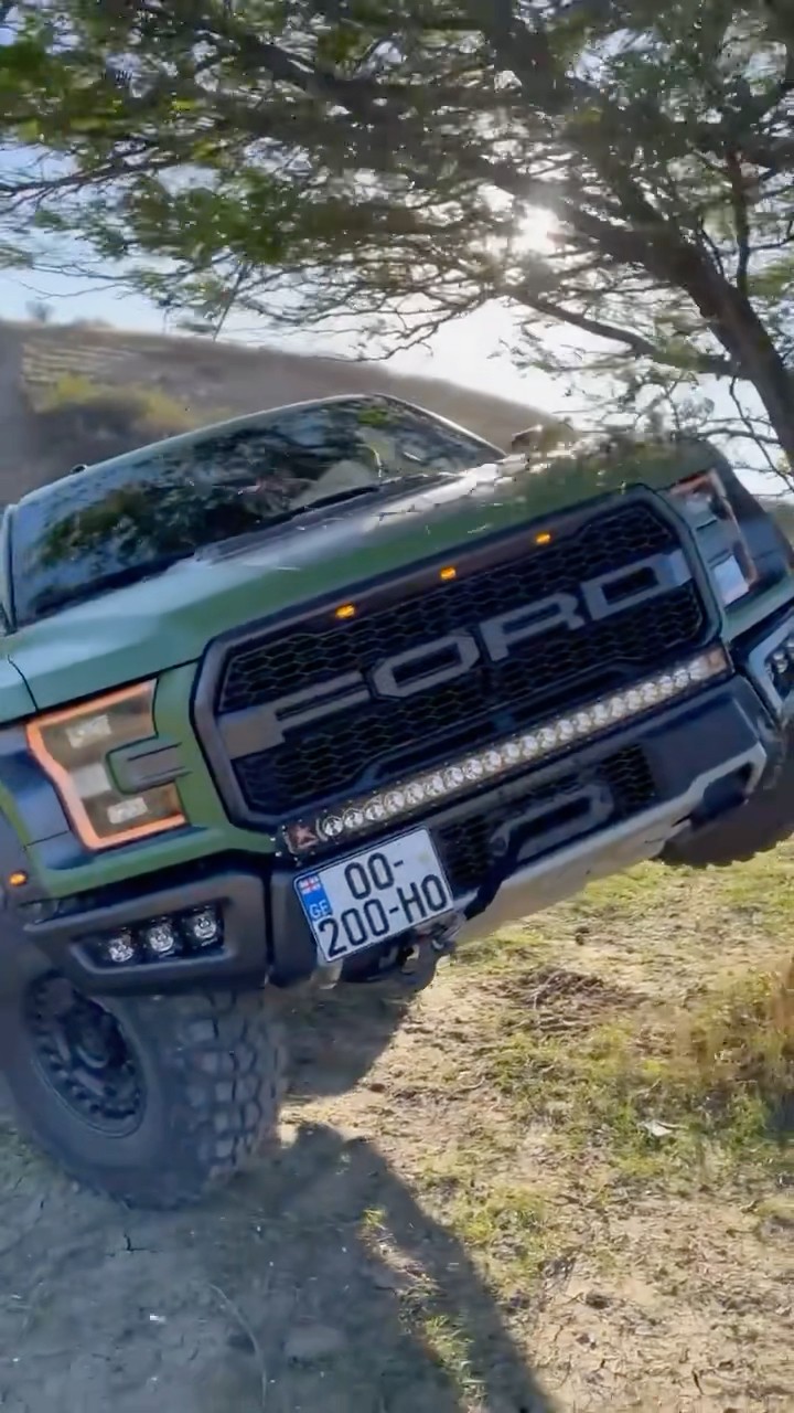 #JasonDeruloTV // Woah! #GotPermissionToPost From @Raptoroffroad #SlowLow