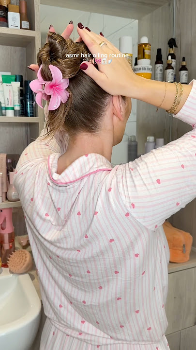 hair oiling morning 🧚🏼🎀 #haircare #haircareroutine #asmr #hairoil #hairgrowth #hairgrowthoil