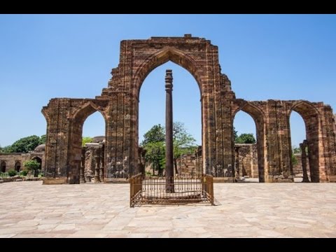 Видео: Храмът в Индия, в който живеят около 25 хиляди плъхове - Алтернативен изглед