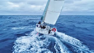 Mini 6.50 meters sending it offshore (17+ kts) - Ep 122 - The Sailing Frenchman