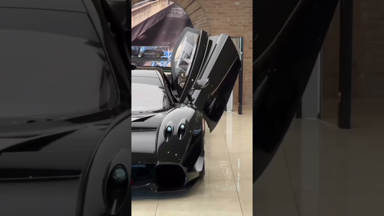 the Huayra R is absolute perfection next to the Zonda R. 