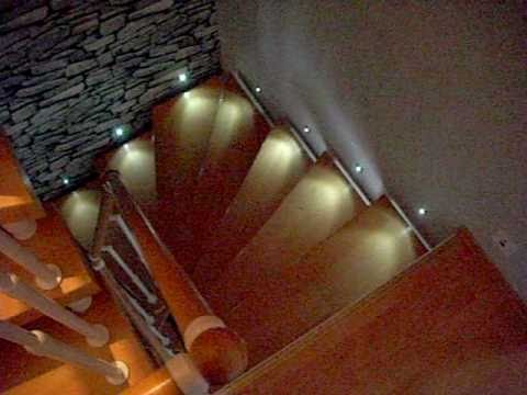 LED-Treppenstufenbeleuchtung.AVI