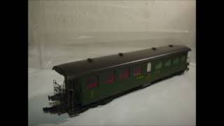 Spur H0 ROCO Personenwagen 2. Klasse der SBB CFF