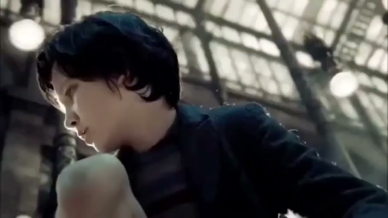 Hugo Train Crash Scene  Japanese Dub