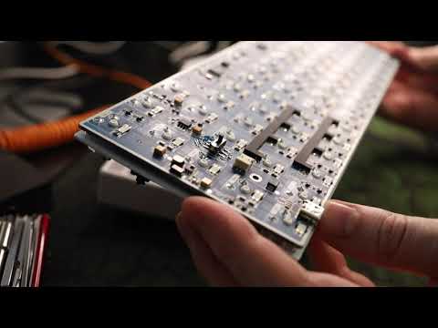 Useful tips for desoldering keyboard switches - YouTube