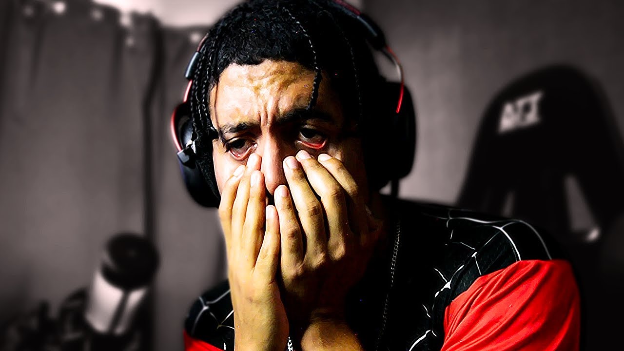 infelizmente eu nunca vou conseguir me acostumar com esses jogos de terror...