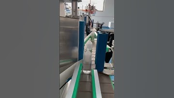 Automatic Vertical Positioning Round Bottle Labelling Machine #machine #automation