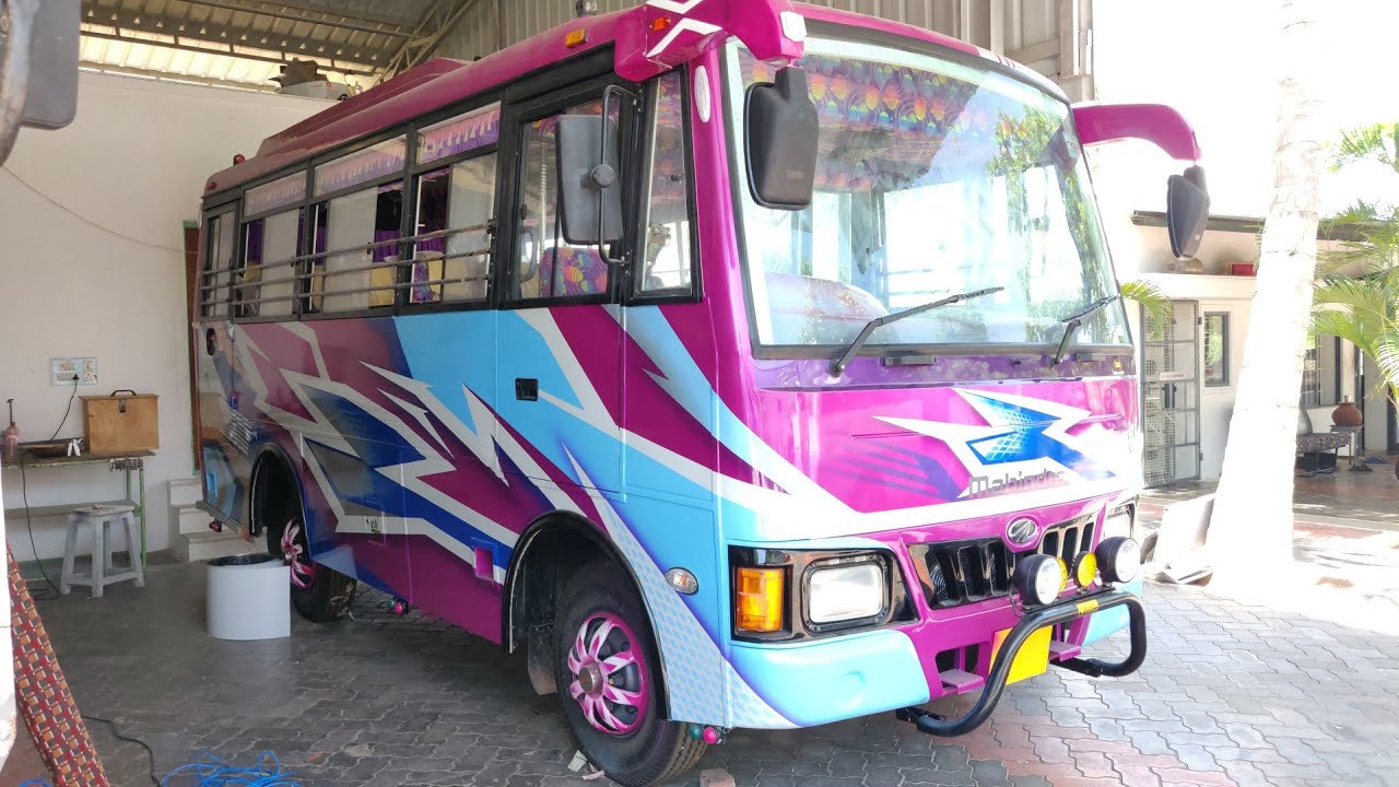 mahindra tourister van